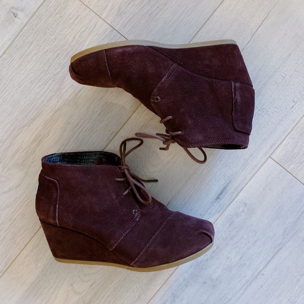 TOMS • Dark Maroon Kala Suede Booties